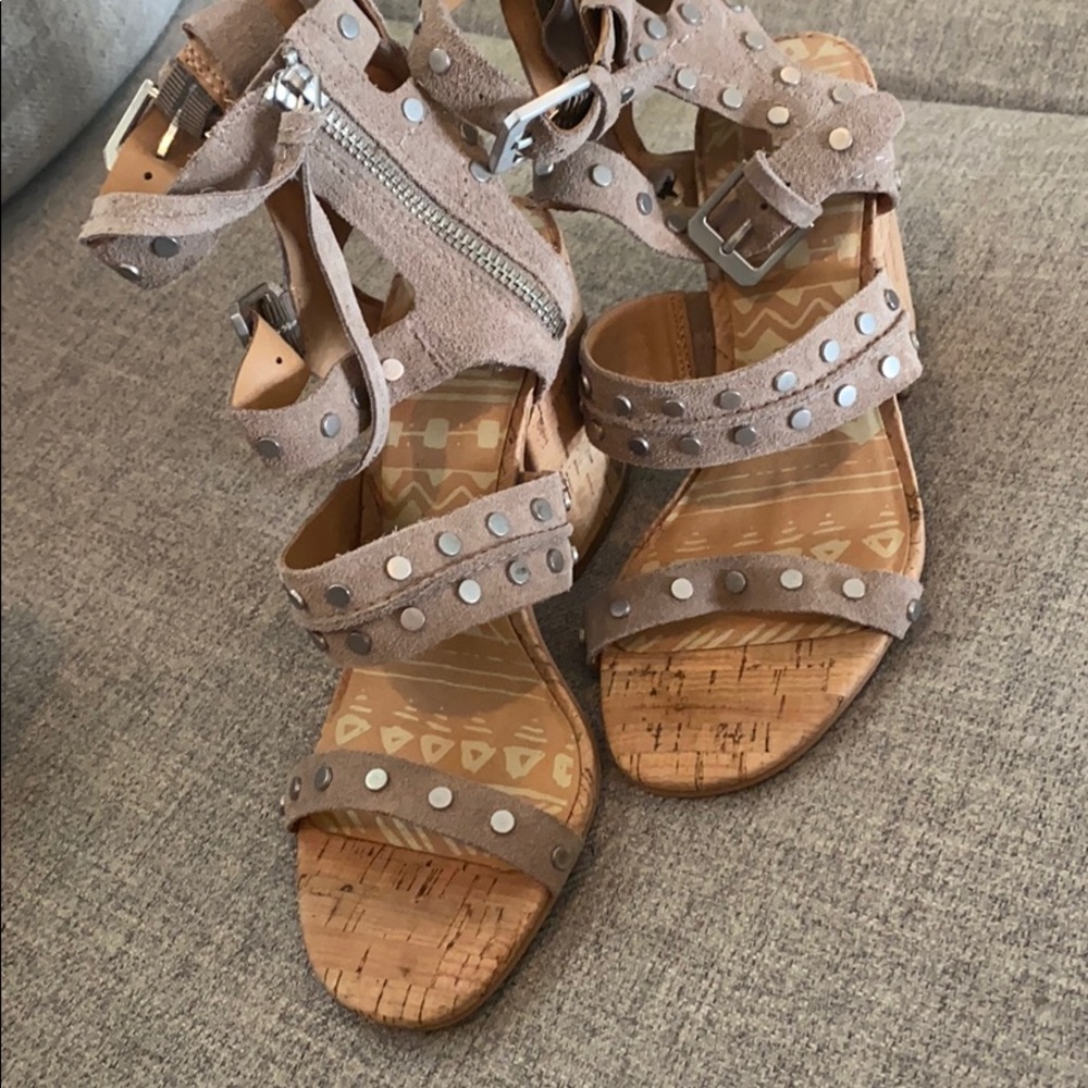 Dolce vita heels only worn once